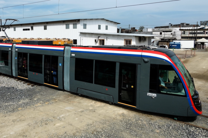 VLT inicia operação assistida com passageiros nesta segunda (29)