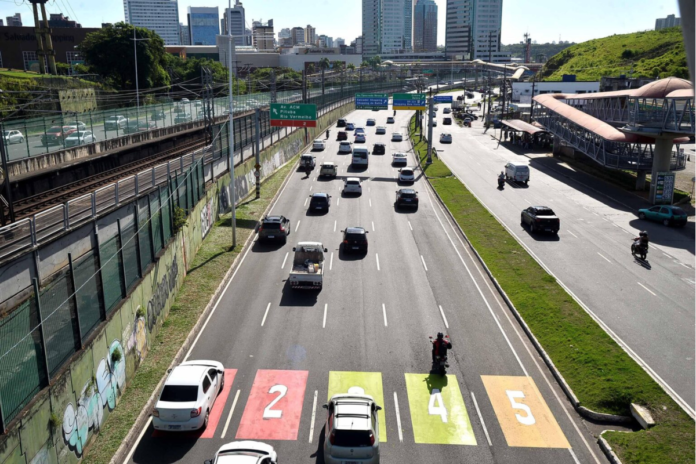 avenida paralela salvador Com parceria internacional, Transalvador inicia estudos sobre fluxo de trânsito na Avenida Paralela; entenda