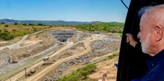 Lula inaugura túnel de transposição das águas do São Francisco no RN